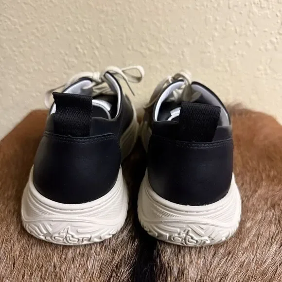 NEW $145 OTBT‎ Pangea 8.5 Platform Sneakers Black Leather Athleisure Chunky - Picture 5 of 9
